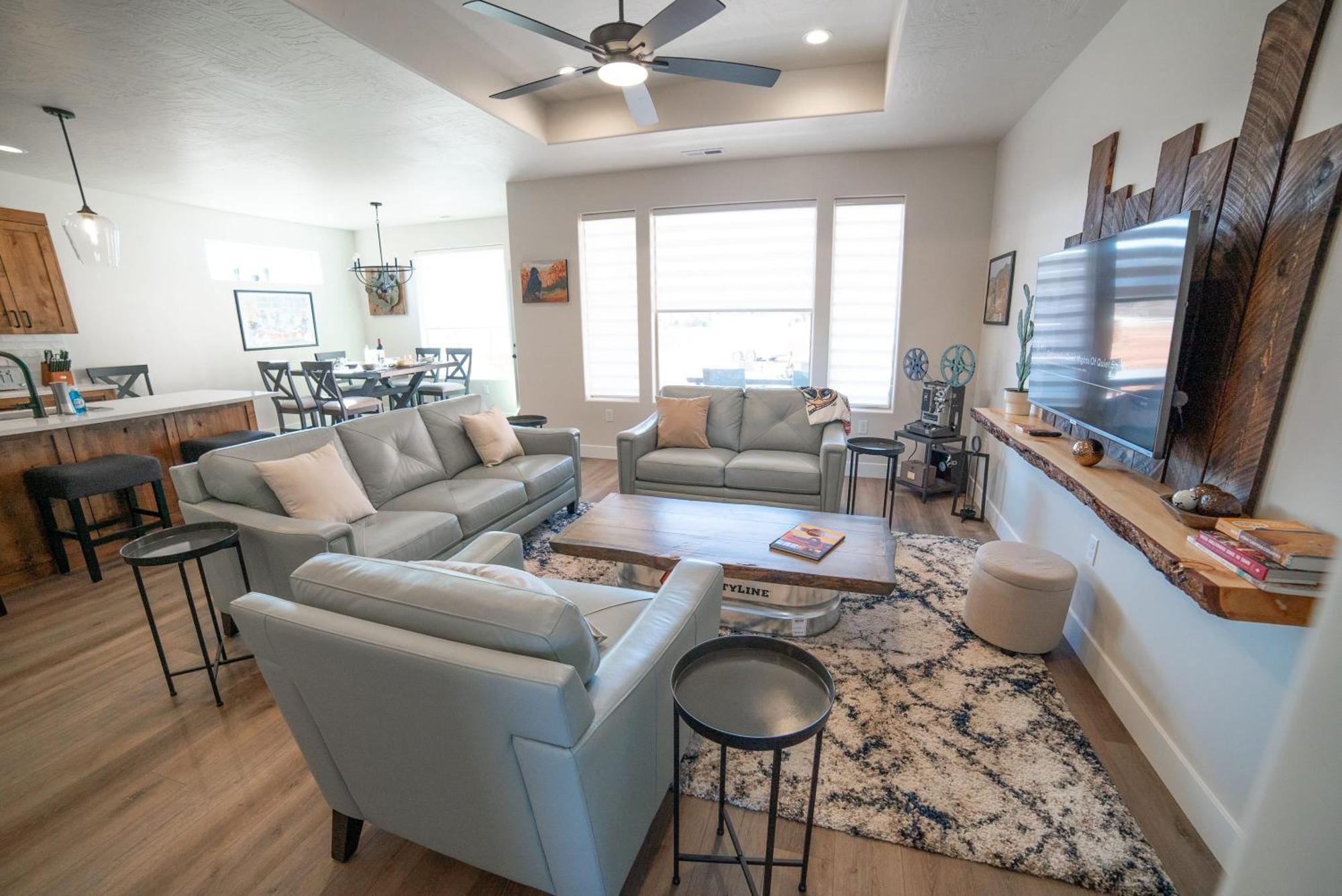 Hollywood Hangout - New West Properties Kanab Exterior photo